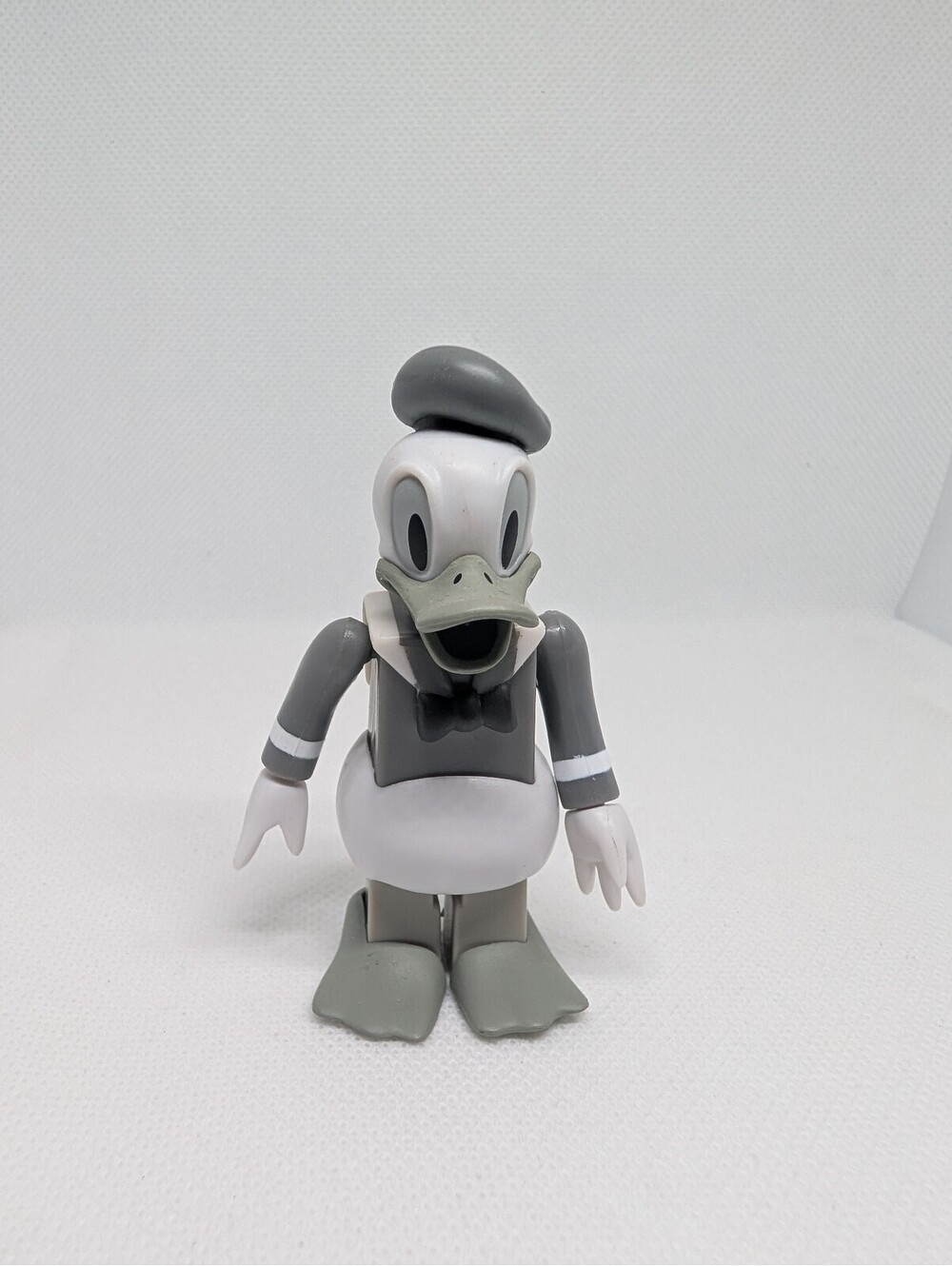Medicom Disney Vintage Kubrick Donald Duck and Goofy Figure